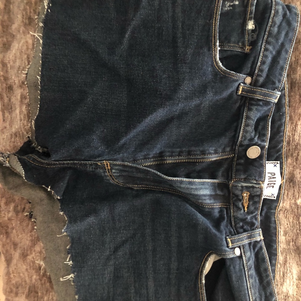 Paige Shorts Size 31